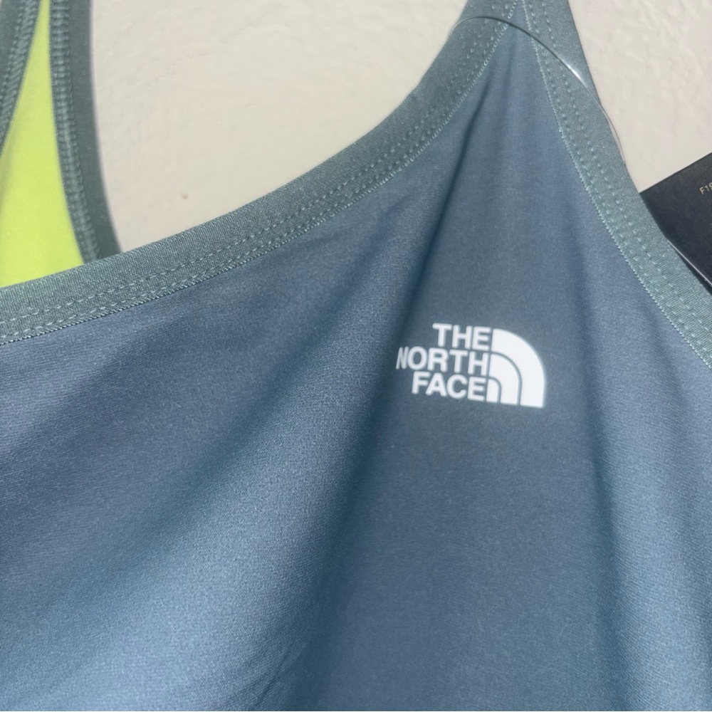 The North Face Teal Tank with neon lime interior, size XLarge - Picture 2 of 6